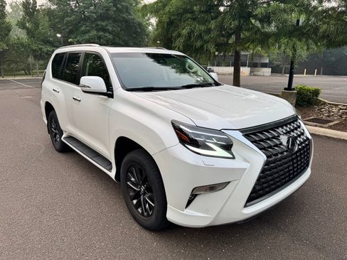 Used 2020 Lexus GX 460 Premium w/ Premium Package AWD/4WD image 5