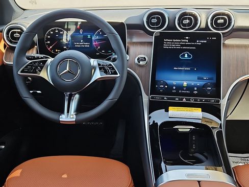 New 2026 Mercedes-Benz GLC 300 4MATIC image 18