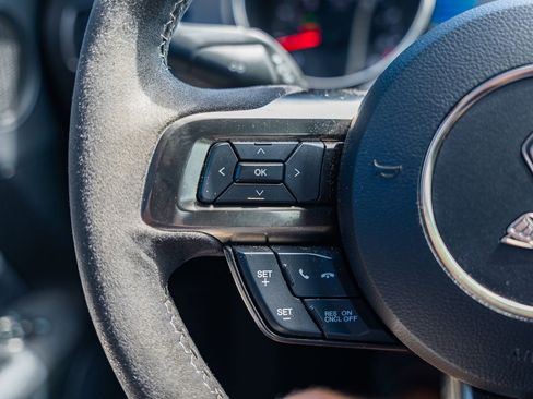 Certified 2020 Ford Mustang Shelby GT350 w/ Technology Package image 29