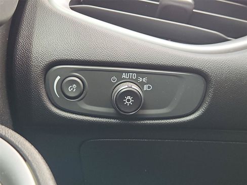Used 2024 Chevrolet Malibu LS FWD image 17