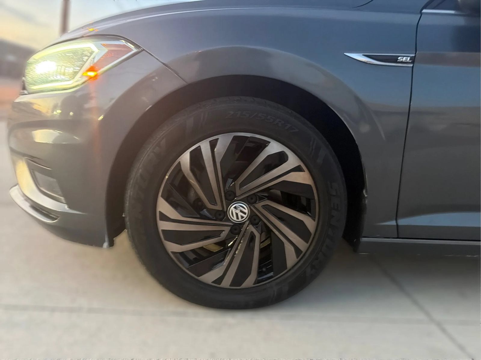 Used 2019 Volkswagen Jetta SEL Premium FWD image 33