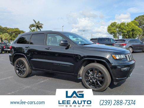 Used 2020 Jeep Grand Cherokee Altitude AWD/4WD image 1