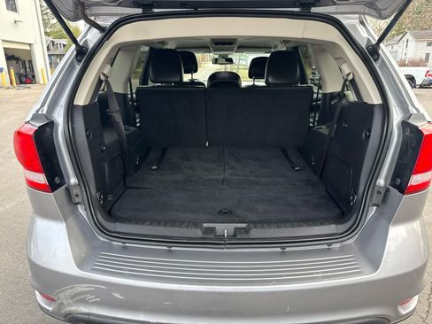 Used 2019 Dodge Journey GT image 18