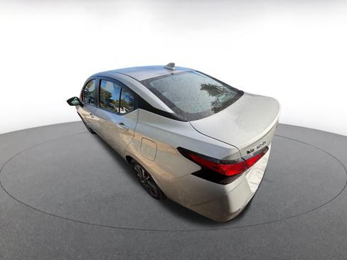 Used 2025 Nissan Versa SV image 6