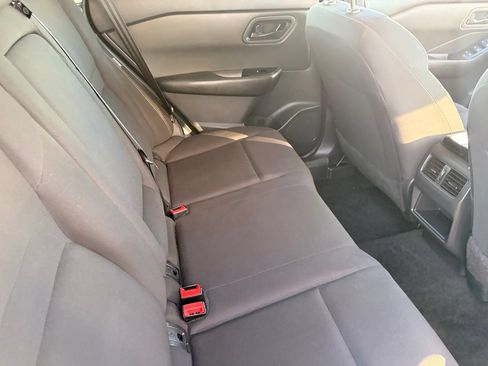Used 2025 Nissan Rogue S FWD image 15