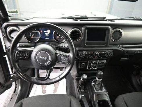 Used 2021 Jeep Wrangler Unlimited Sport AWD/4WD image 22