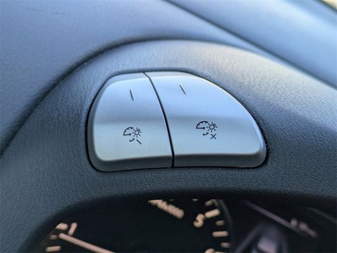 Used 2015 Nissan Pathfinder SL w/ SL Tech Package image 40