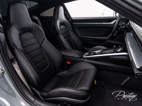 Used 2025 Porsche 911 Turbo S AWD/4WD image 39