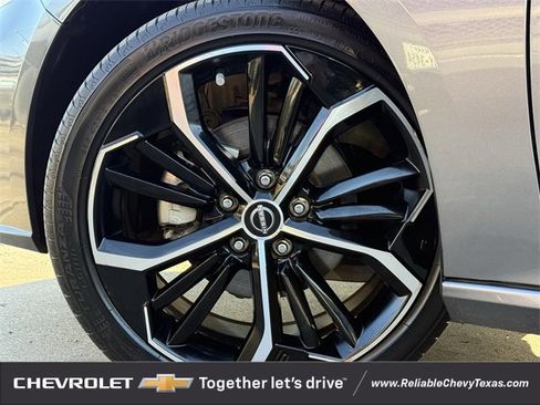 Used 2024 Nissan Altima 2.5 SR image 9