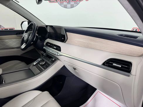 Used 2021 Hyundai Palisade Calligraphy image 12