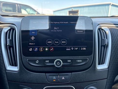 Used 2024 Chevrolet Malibu LT image 15