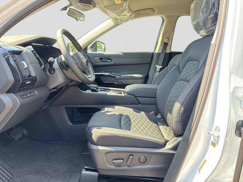 New 2026 Nissan Pathfinder SV w/ Cargo Package AWD/4WD image 10