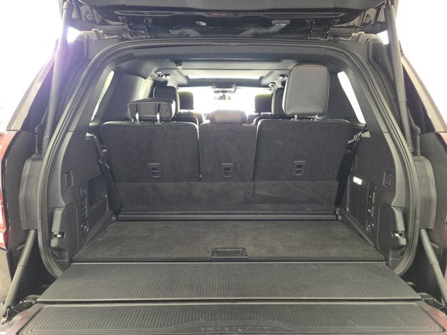 Used 2025 Ford Expedition Tremor AWD/4WD image 14