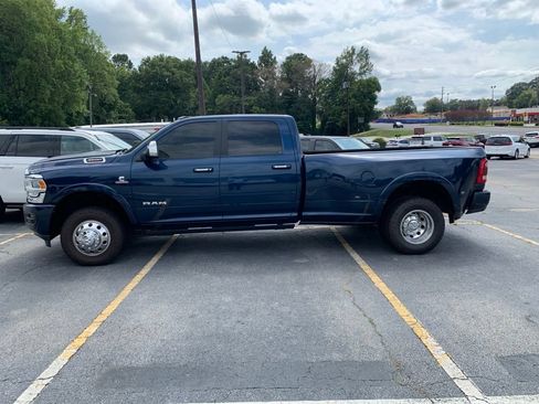 Used 2022 RAM 3500 Laramie AWD/4WD image 2