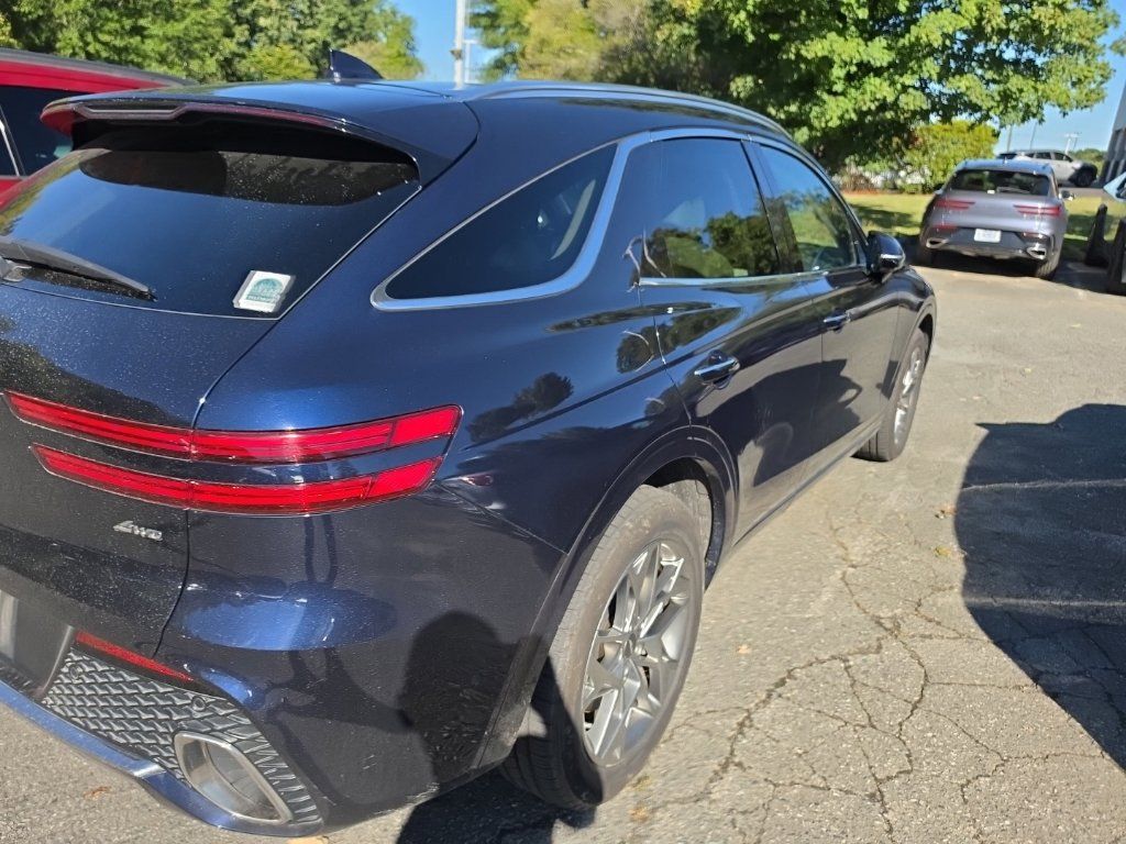 Used 2023 Genesis GV70 2.5T w/ Advanced Package AWD/4WD image 3