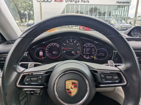 Used 2021 Porsche Panamera 4 w/ Premium Package AWD/4WD image 28