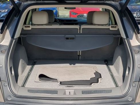 Used 2022 Cadillac XT5 Premium Luxury image 14