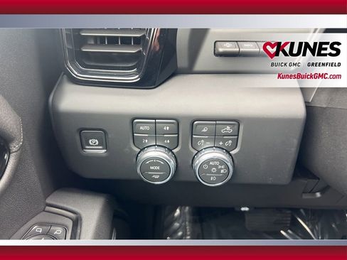 New 2026 GMC Sierra 2500 AT4 w/ Technology Package AWD/4WD image 22