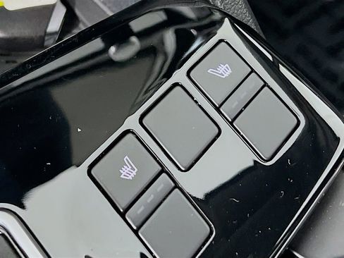 Used 2025 Kia Sportage X-Line image 18