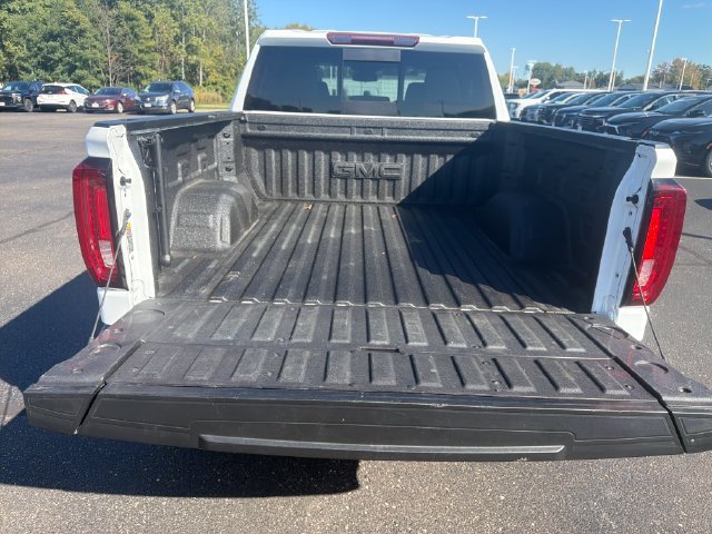 Used 2023 GMC Sierra 1500 SLT w/ SLT Premium Plus Package AWD/4WD image 28