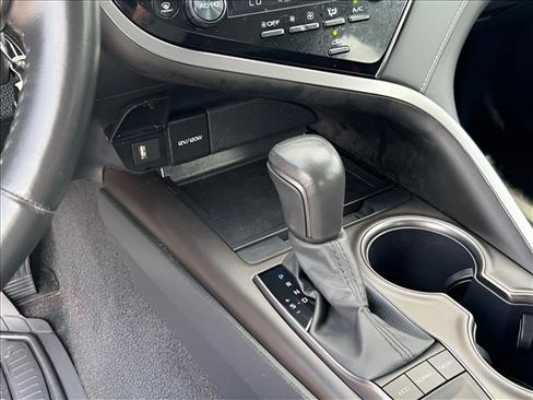 Used 2024 Toyota Camry SE FWD image 26