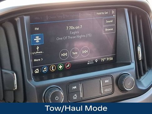 Used 2022 Chevrolet Colorado Z71 AWD/4WD image 12
