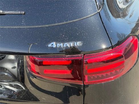 New 2025 Mercedes-Benz GLB 250 4MATIC image 4