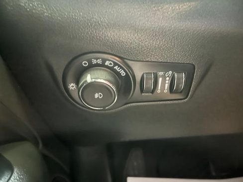 Used 2024 Jeep Compass Trailhawk w/ Trailhawk Elite Group AWD/4WD image 14
