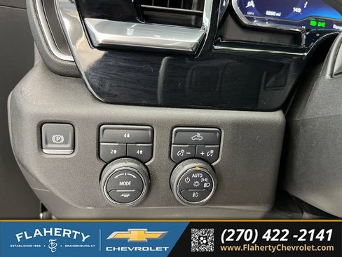Used 2025 Chevrolet Silverado 2500 LT AWD/4WD image 26