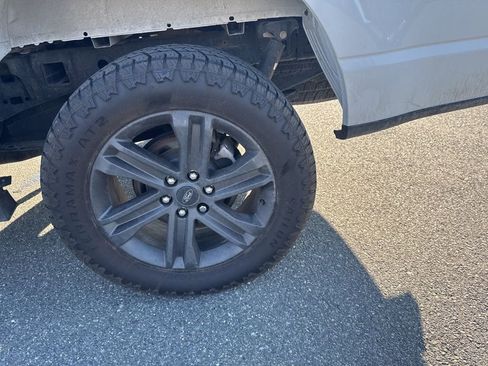 Used 2023 Ford F150 XLT w/ Equipment Group 302A High image 8