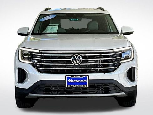 New 2026 Volkswagen Atlas SE w/ Black Wheel Package image 2
