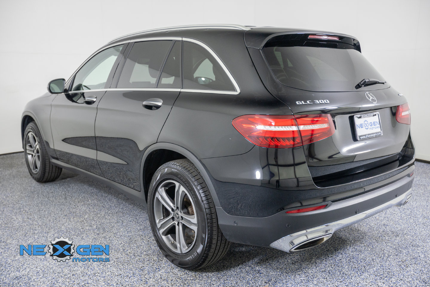 Used 2019 Mercedes-Benz GLC 300 4MATIC image 6