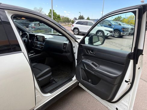 Used 2024 Nissan Pathfinder Rock Creek AWD/4WD image 28