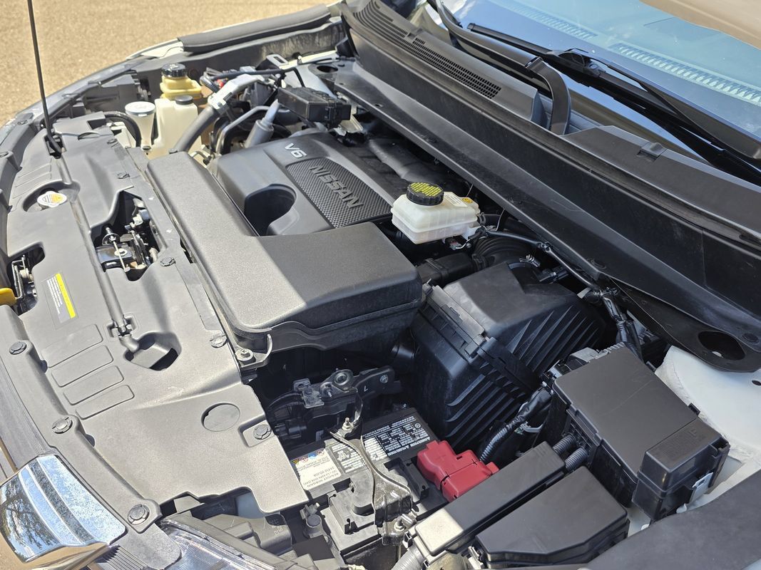 Used 2020 Nissan Pathfinder SV AWD/4WD image 39