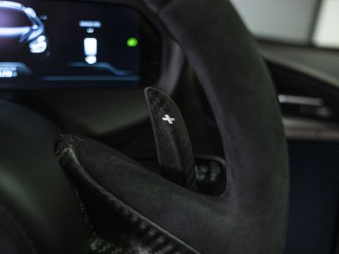 Used 2026 McLaren 750S Spider RWD image 30