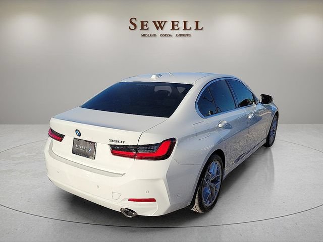 Certified 2026 BMW 330i Sedan RWD image 5