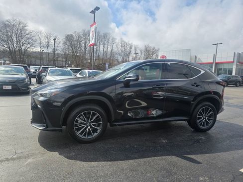 Used 2025 Lexus NX 350 AWD w/ Accessory Package (2T) image 3
