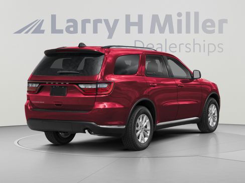 Used 2025 Dodge Durango GT RWD image 2