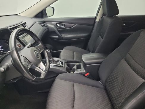 Used 2018 Nissan Rogue SV image 17