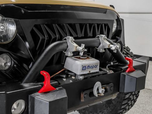 Used 2014 Jeep Wrangler Unlimited Rubicon image 50