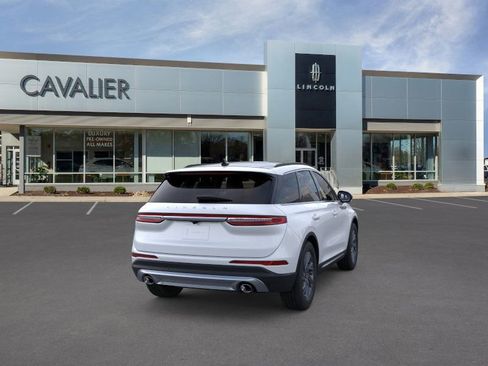 Used 2025 Lincoln Corsair Premiere w/ Equipment Group 101A image 8