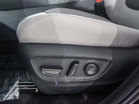 New 2025 Toyota RAV4 XLE image 22