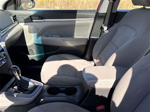 Used 2020 Hyundai Elantra Value Edition image 24