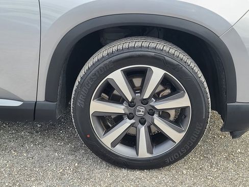 Certified 2023 Honda Pilot Touring image 39