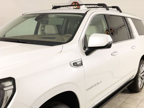 Used 2021 GMC Yukon XL Denali w/ Denali Ultimate Package image 55