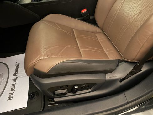 Used 2024 Lexus ES 350 Ultra Luxury w/ Accessory Package (Z2) image 11