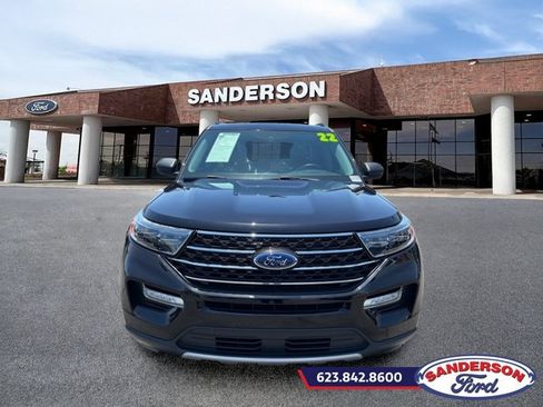 Used 2022 Ford Explorer XLT w/ Equipment Group 202A AWD/4WD image 8