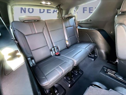 Used 2022 Chevrolet Tahoe RST w/ Luxury Package RWD image 25