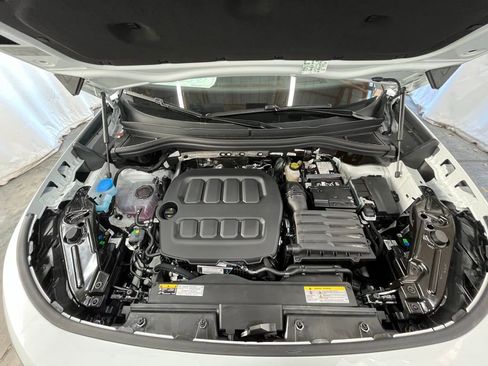 New 2026 Volkswagen Tiguan SE R-Line image 28