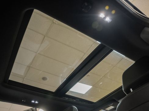 Used 2023 Ford F150 Lariat w/ Equipment Group 502A High image 36